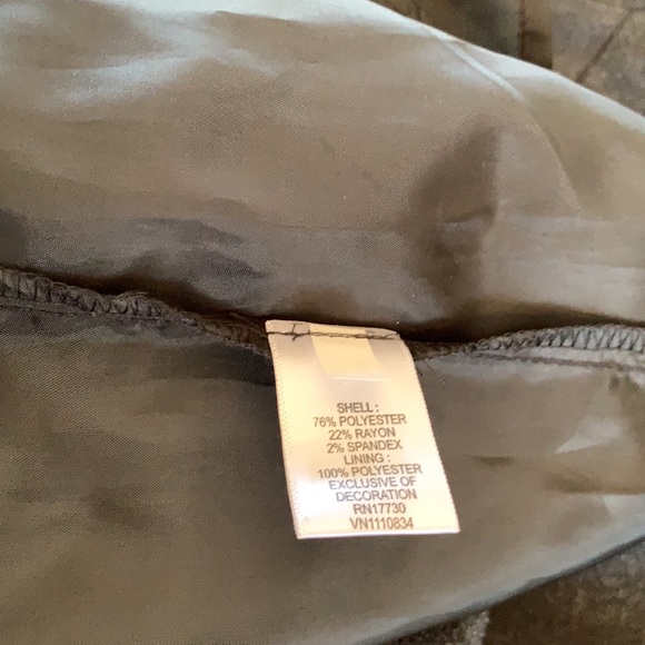 Wool look dress by Merona, Size 4, very flattering for casual dress - Picture 3 of 4